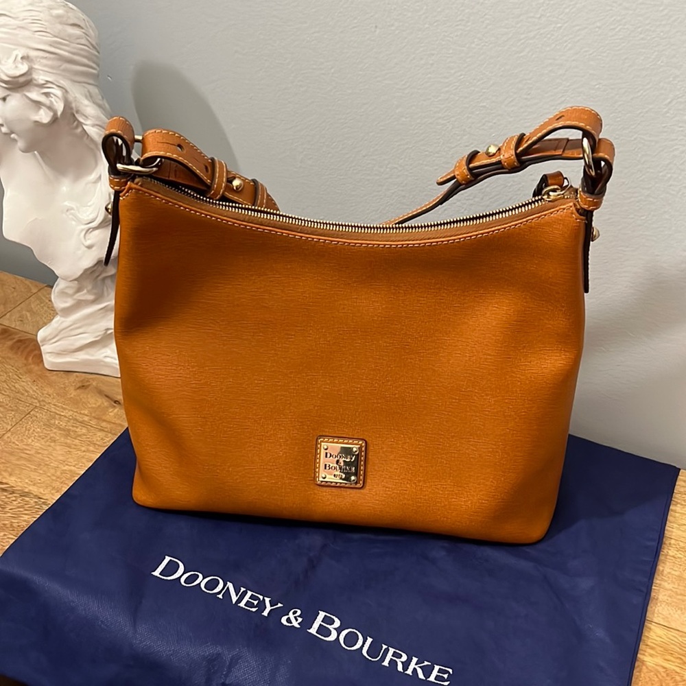 Dooney & Bourke shoulder bag
